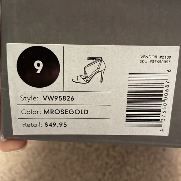White by Vera Wang Rose Gold Heels size 9. NIB - Picture 5 of 5